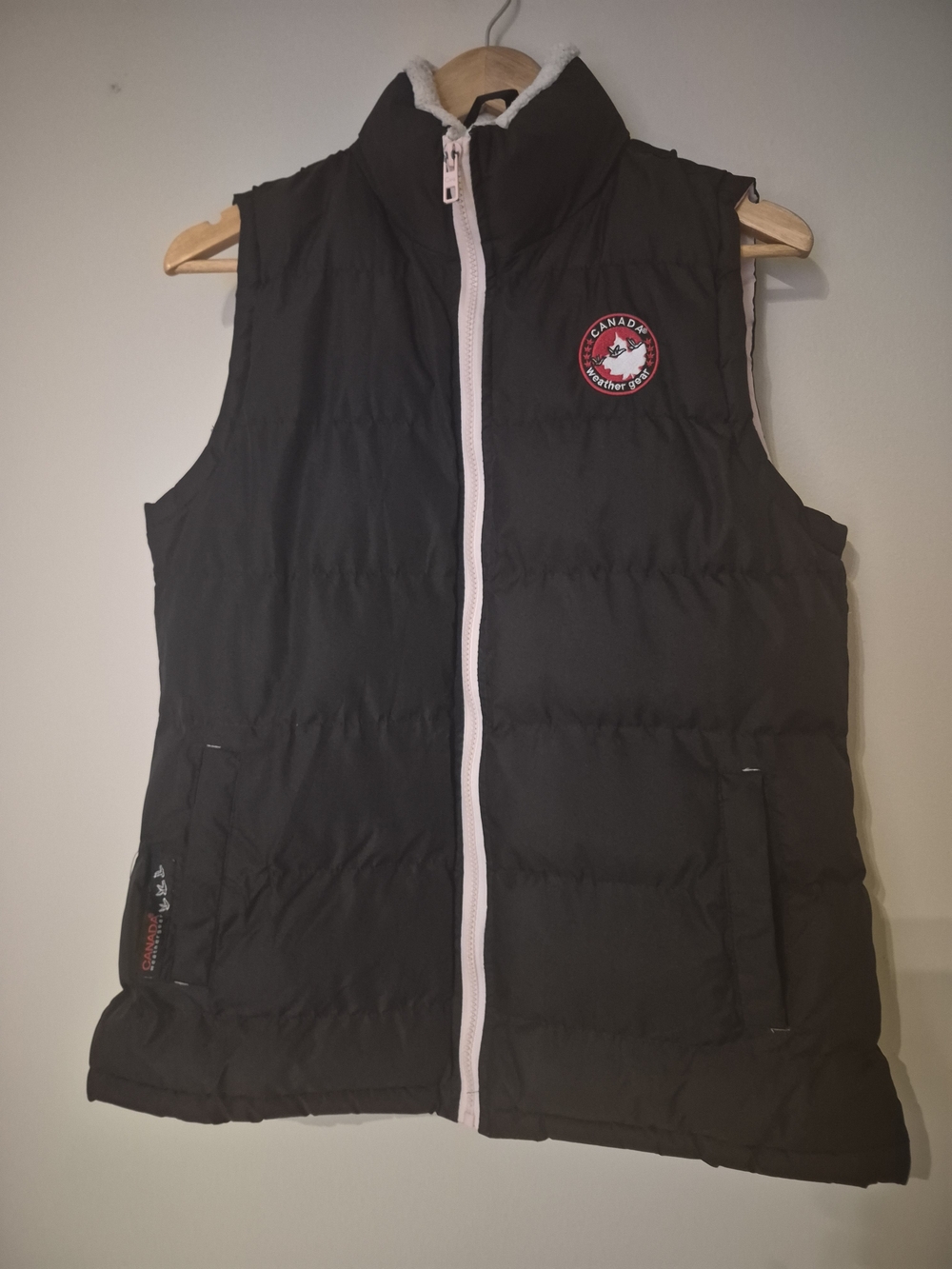 Canada Weather Gear Women's Black Puffer Vest with Pink Trim